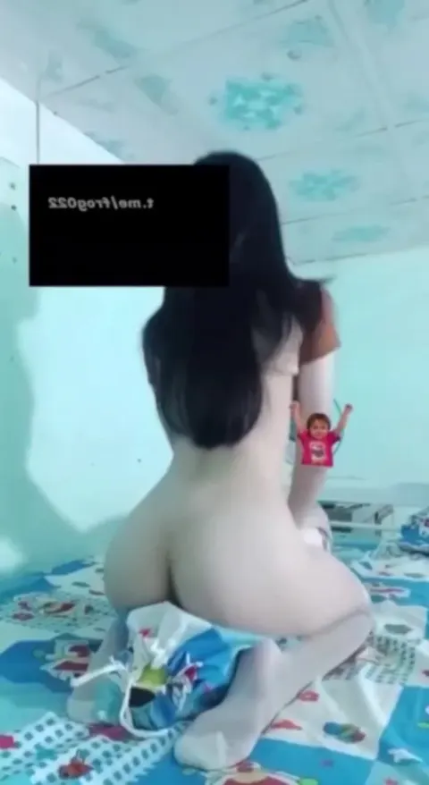 “ny t còn chưa được xem đâu, đừng có để lộ ra” #5