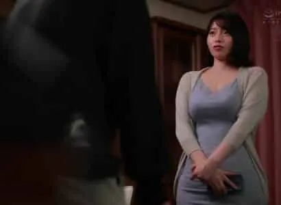 Đưa cô bạn học cũ đang bỏ nhà đi vì cãi nhau với chồng vào khách sạn tâm sự