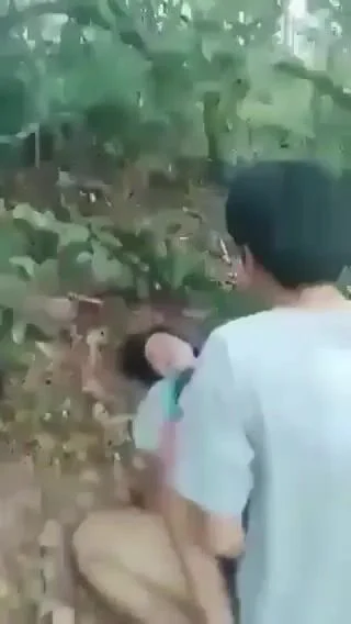Em gái tin lời bạn trai bỏ học bị đưa vào rẫy hoang đụ may người phát hiện.